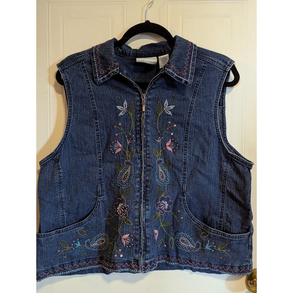 Alfred Dunner Petite 14P Denim Floral Embroidered Beaded Zip Vest With Pockets